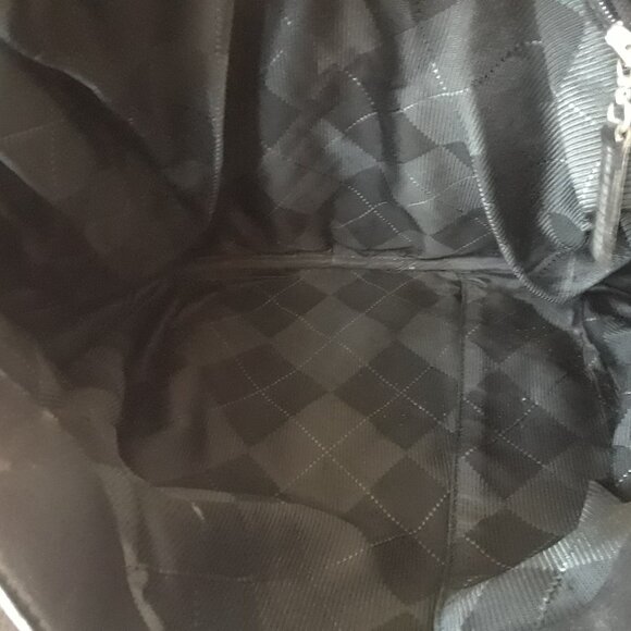 Pringle of Scotland Wool & Leather Shoulder Bag - Picture 14 of 14